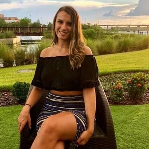 Meet your Posher, Ayla